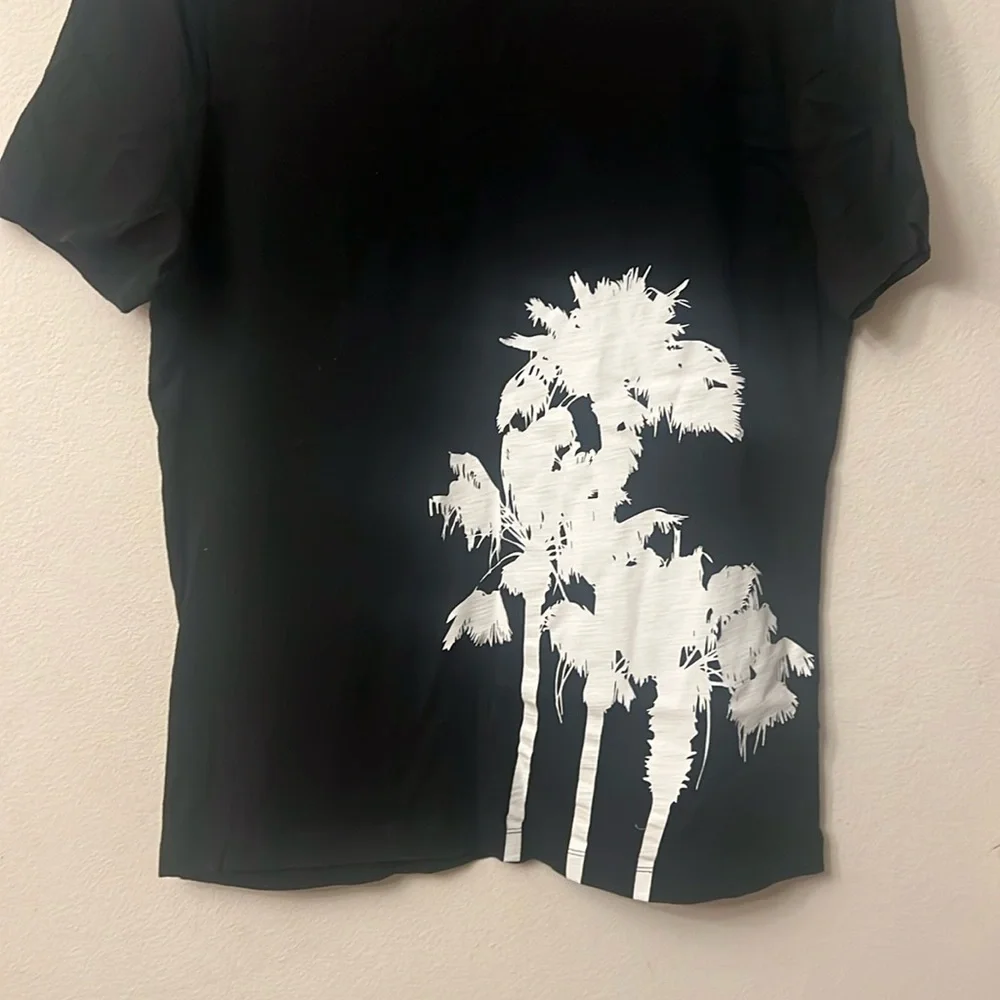 Banana Republic Black and White Short Sleeve Tee with Tropical Print 312